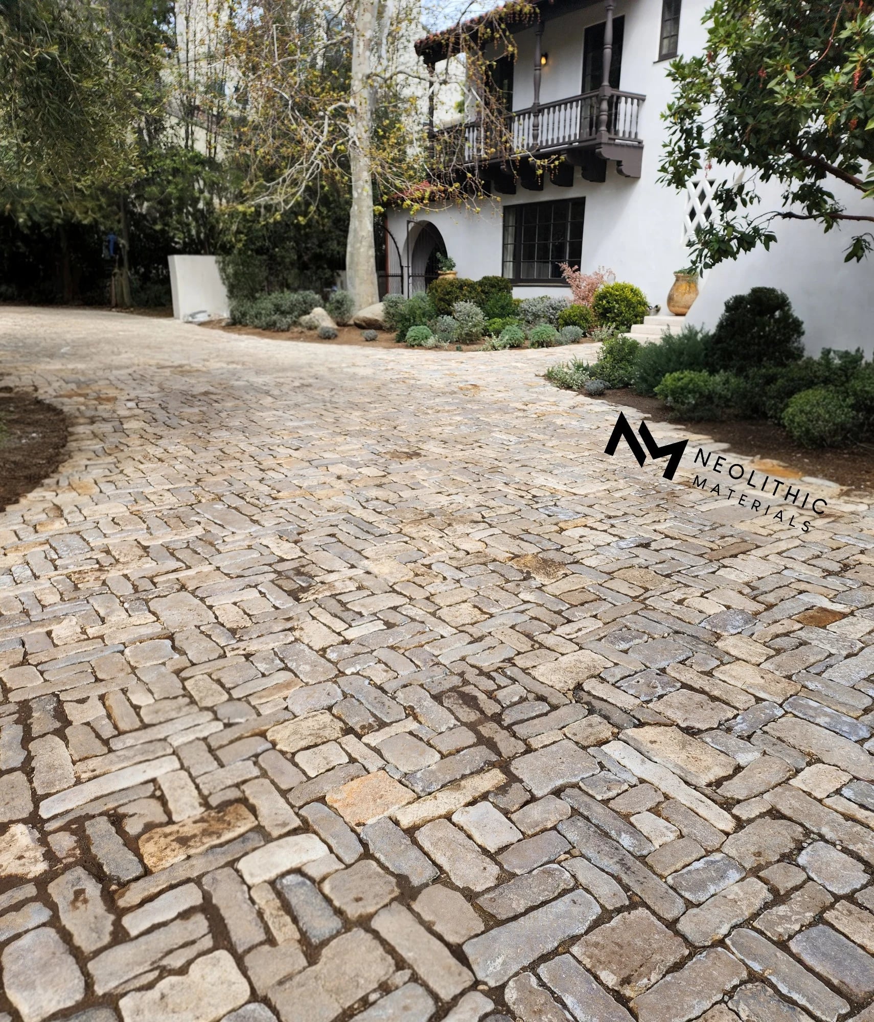 Antique French Stable Pavers thumbnail 4