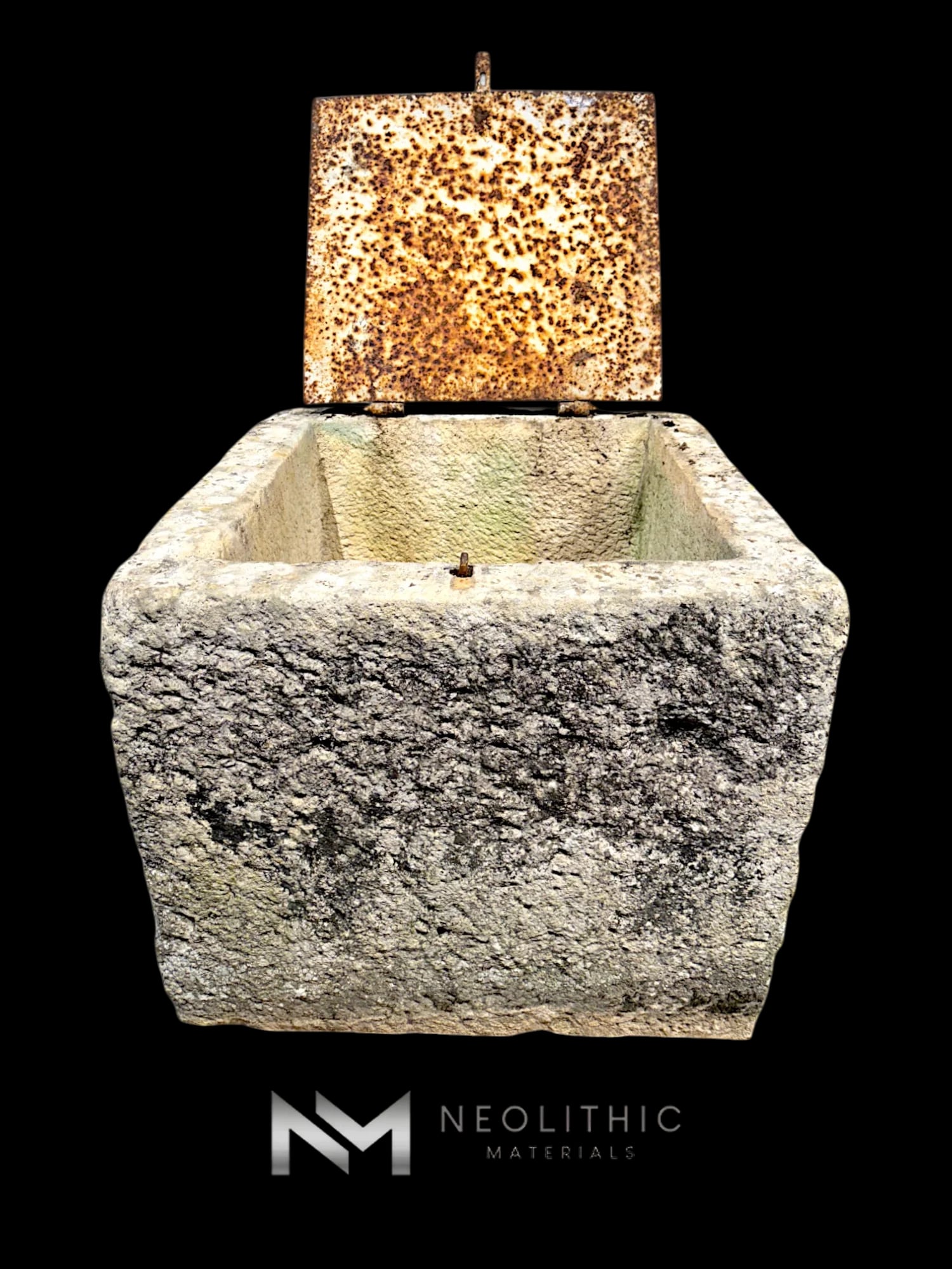 Antique French Limestone Well thumbnail 2