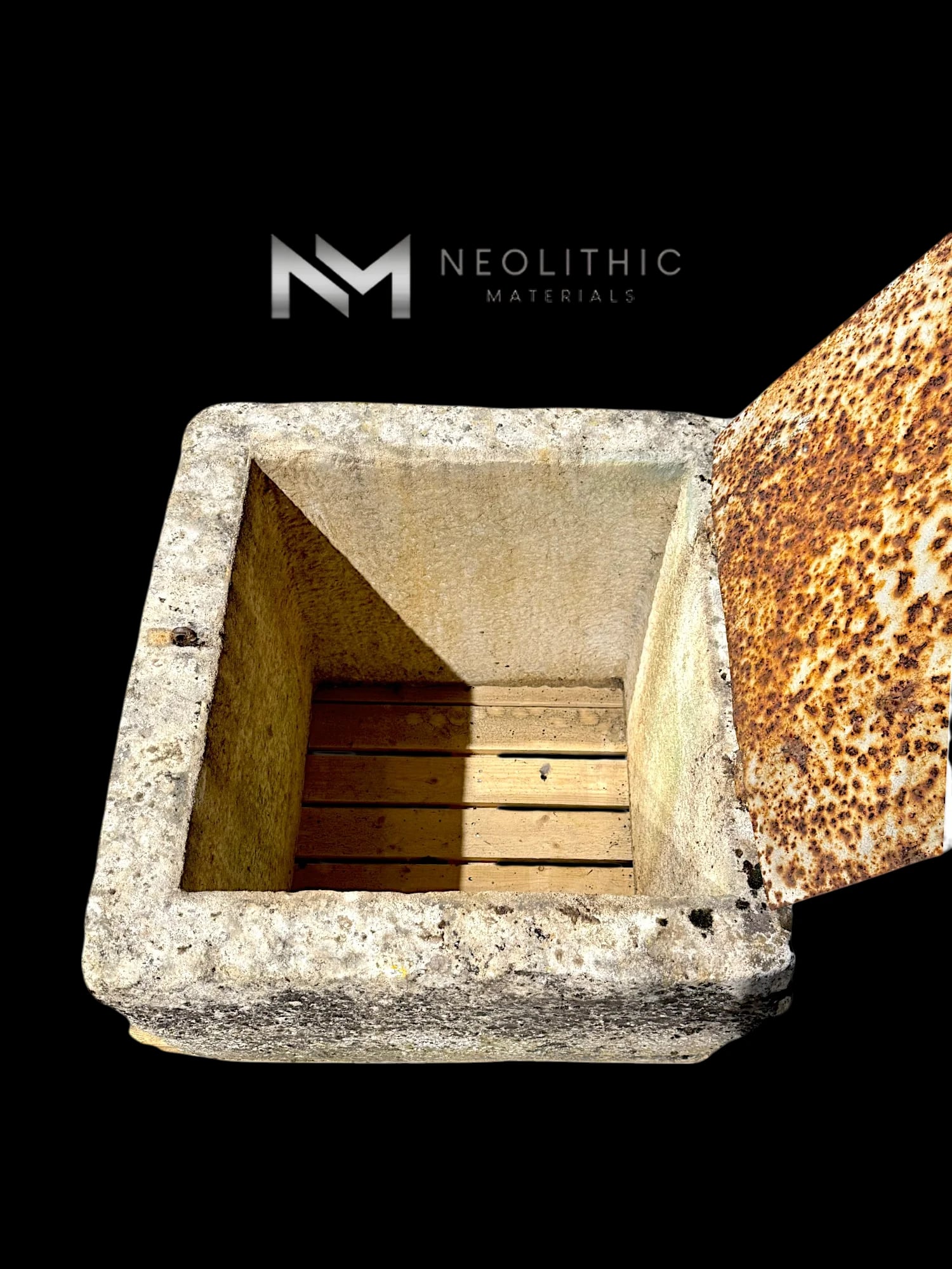 Antique French Limestone Well thumbnail 6