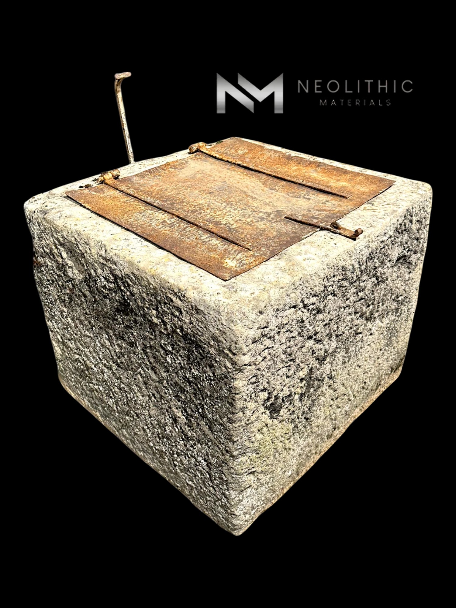 Antique French Limestone Well thumbnail 11