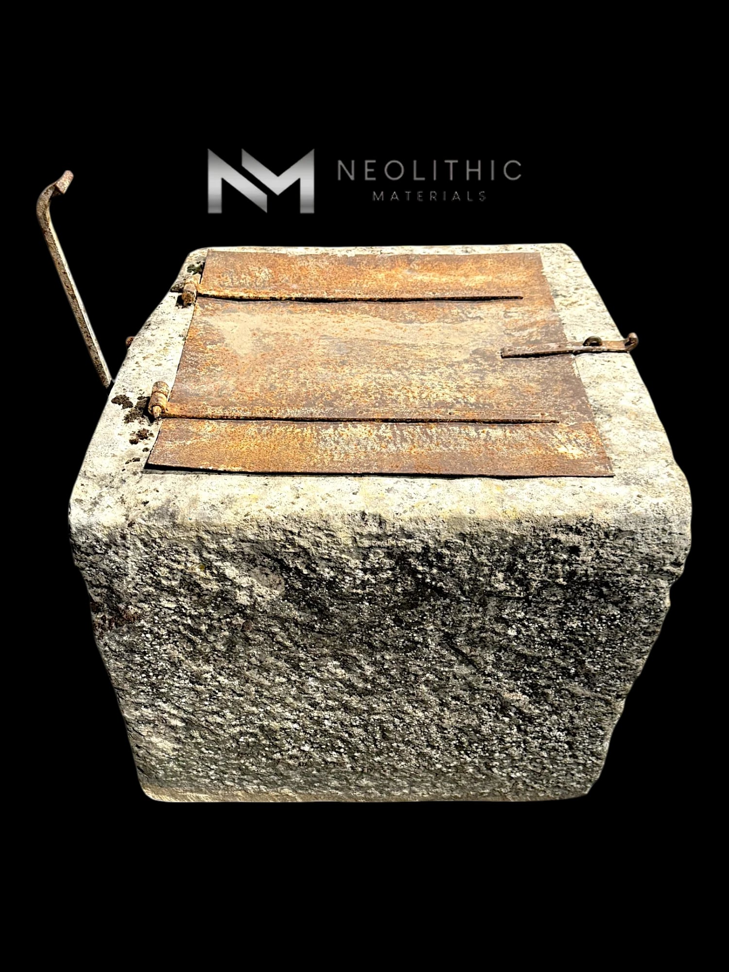 Antique French Limestone Well thumbnail 12