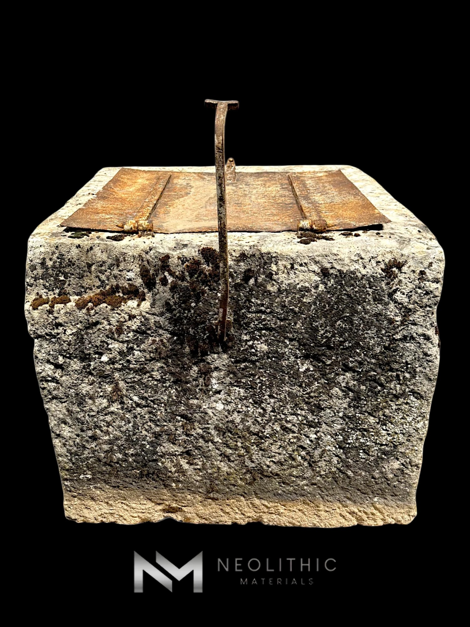 Antique French Limestone Well thumbnail 13