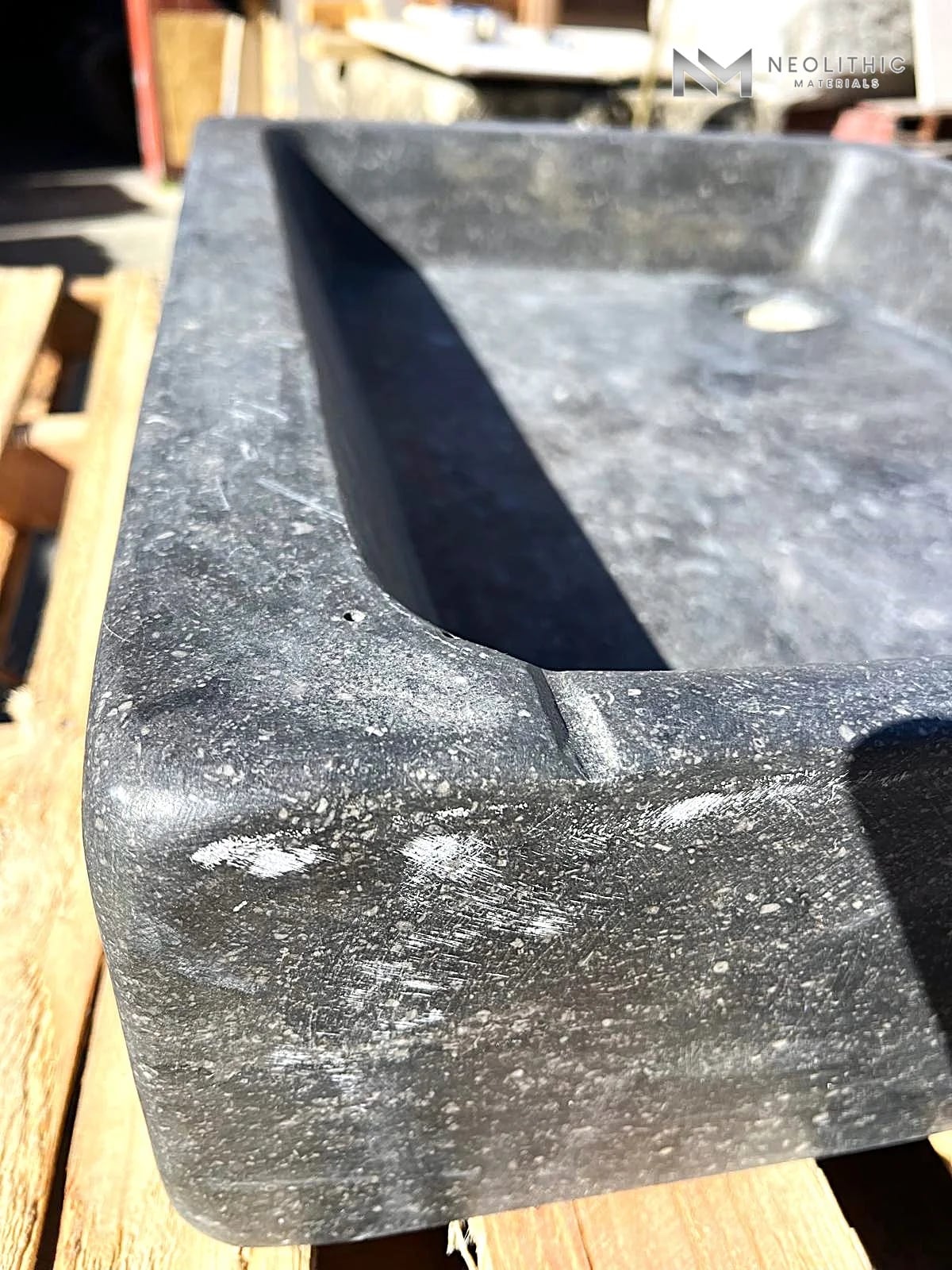 Antique Belgian Dark Bluestone Sink thumbnail 12