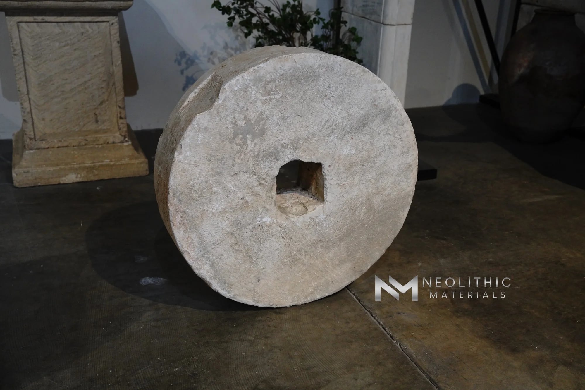 Antique Stone Mill thumbnail 2