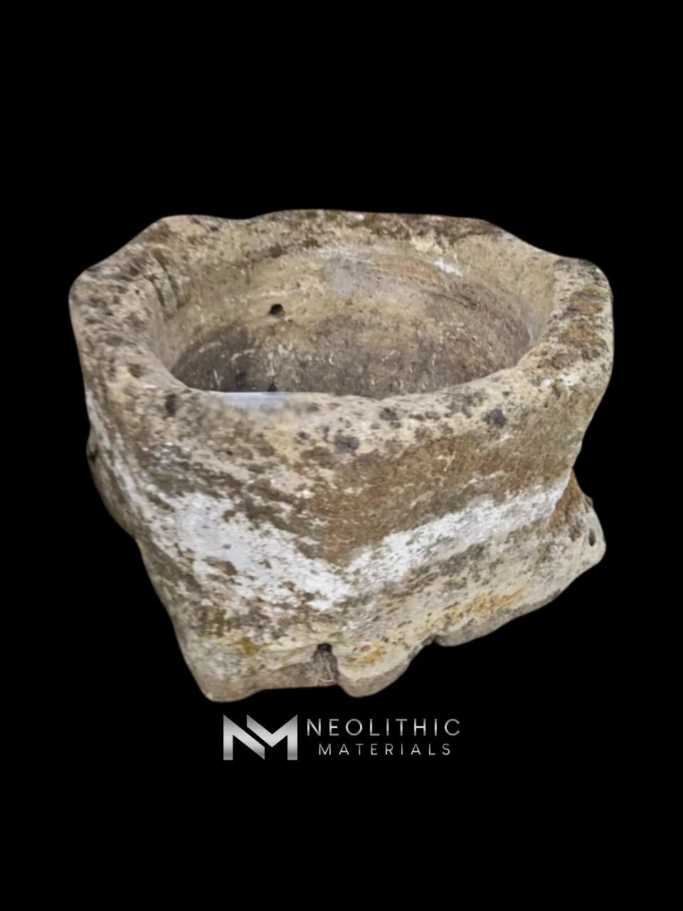 French Antique 18th Century Well Head thumbnail 5