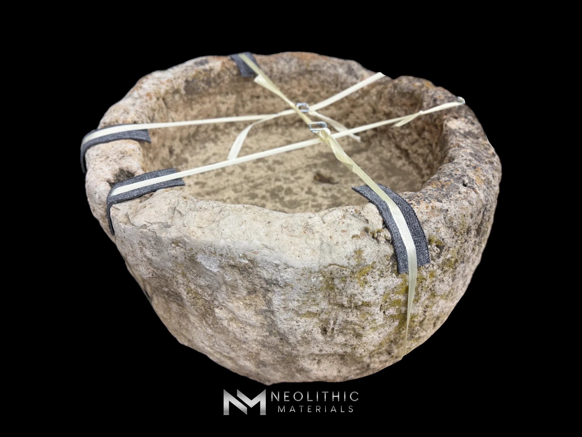 French Antique Round Limestone Trough thumbnail 3
